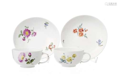 Paire de tasses et soucoupes en porcelaine de Meissen, XIXe ...