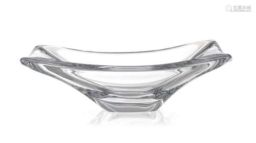 Coupe rectangulaire en cristal signé Daum France, long. 33,5...