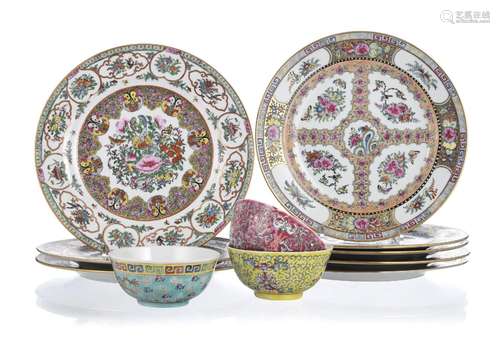 8 assiettes et 3 bols en porcelaine, Chine, contemporain, ta...