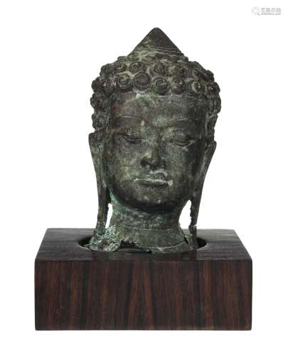 Tête de Bouddha en bronze, Thaïlande, probablement XIXe s., ...