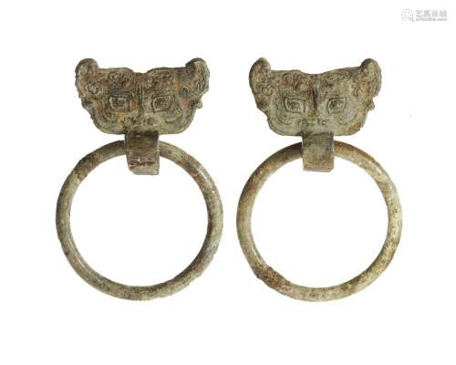 2 têtes de taotie en bronze, avec anneau (non attaché), Chin...