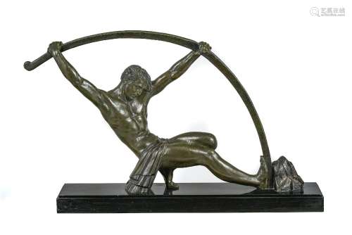 L'Âge du Bronze, sculpture en étain à patine verte signée D....