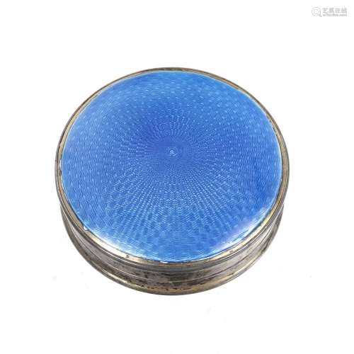 Boîte ronde en argent guilloché émaillé bleu, Angleterre, Bi...