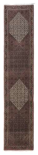 Tapis de passage Bidjar, Iran, 2ème moitié du XXe s., orné d...