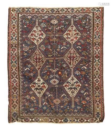 Tapis Qashqaï, Iran, 1ère moitié du XXe s., à deux rangées d...