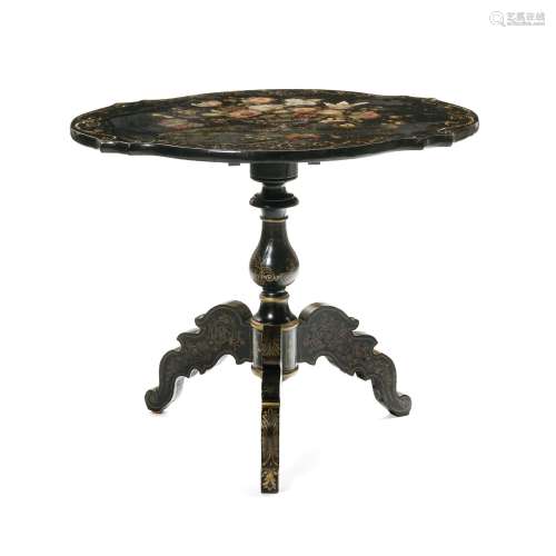 Table d'appoint d'époque Napoléon III, en bois peint noir à ...