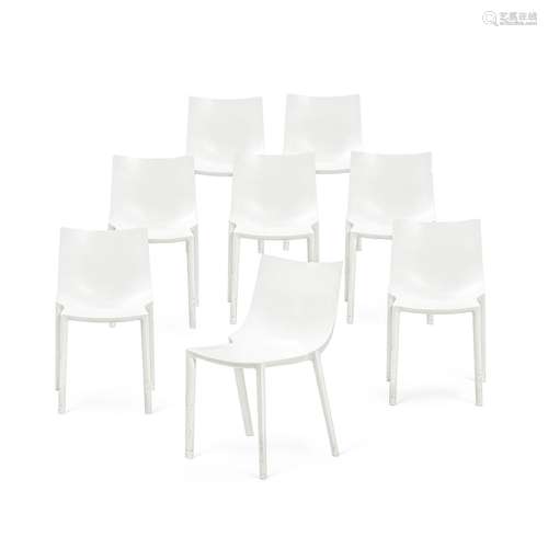 Suite de 8 chaises Bo par Philippe Starck (né en 1949), édit...