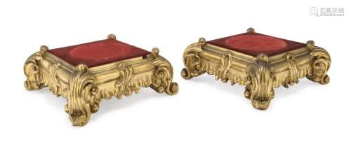 PAIR OF GILTWOOD BASES, ELEMENTS OF THE 18TH CENTURY