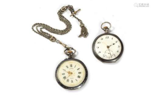 Lot consisting of two pocket watches in nielled silver, earl...