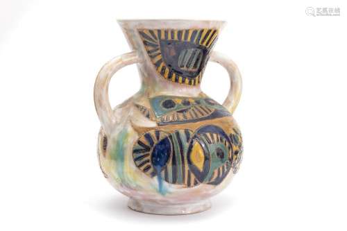 Polychrome ceramic vase with archaic decorations