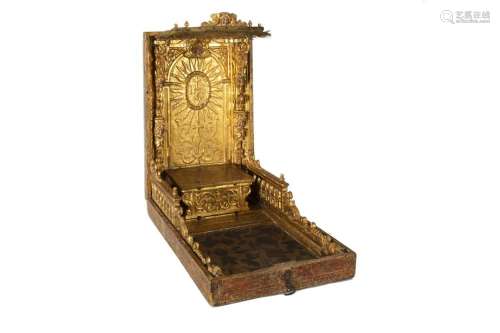 Travel altar in gilded wood, 18th century