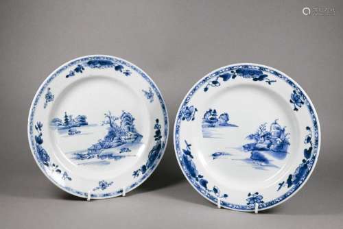 A pair of Chinese Qianlong period blue and white landscape p...