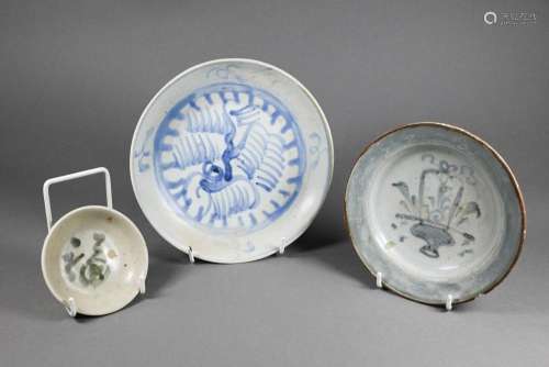 Three pieces of early 19th century Chinese 'Tek Sing'...