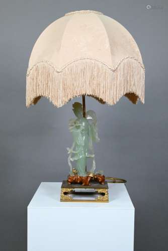 A Chinese bowenite and gilt metal table lamp