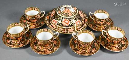 A set of six late Victorian Derby Crown Porcelain Imari and ...