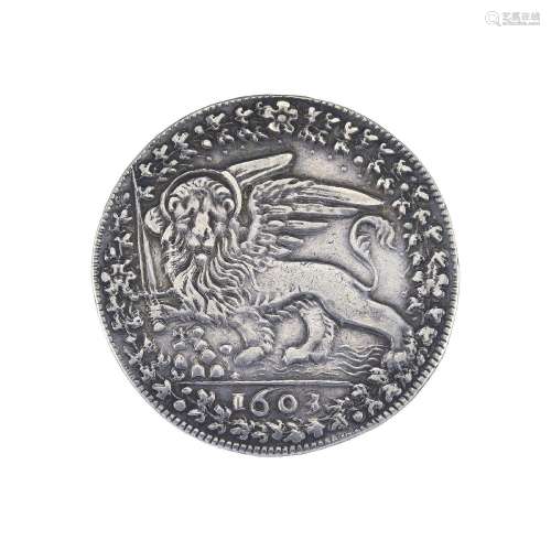 Médaille en argent datée 1603 commémorant l'alliance entre V...