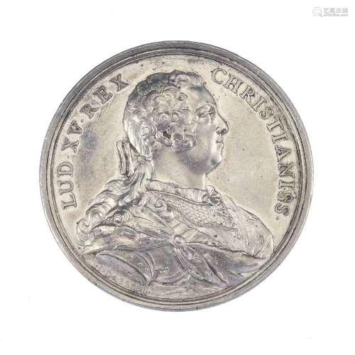 Louis XV et la restitution de Bâle, médaille en argent par J...