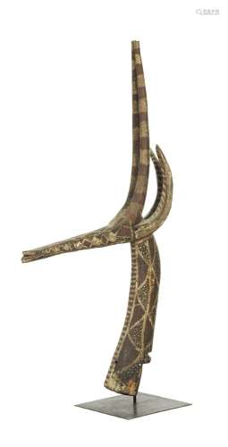 Cimier antilope Kurumba, entièrement peint de motifs géométr...