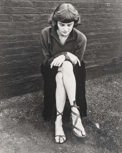 Man Ray (1890-1976), attr. à, Portrait de femme, c.1940, épr...