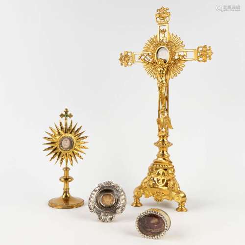 A collection of 2 monstrances and two relics. (L: 13 x W: 26...