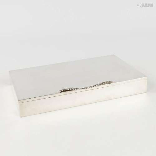 Cartier, a large storage box made of silver. First grade, 95...