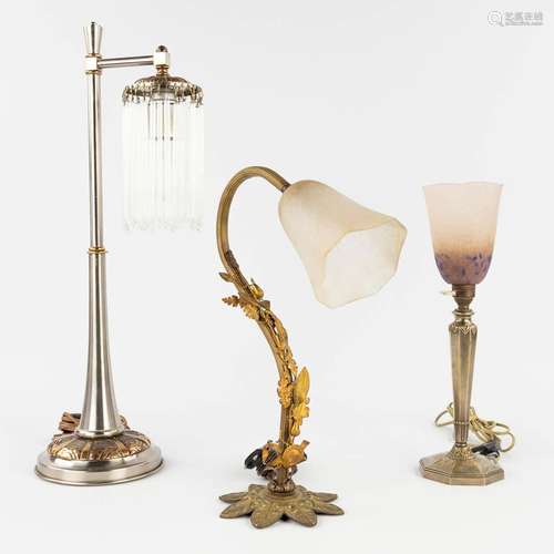 A collection of 3 table lamps, of which 2 have a Schneider s...