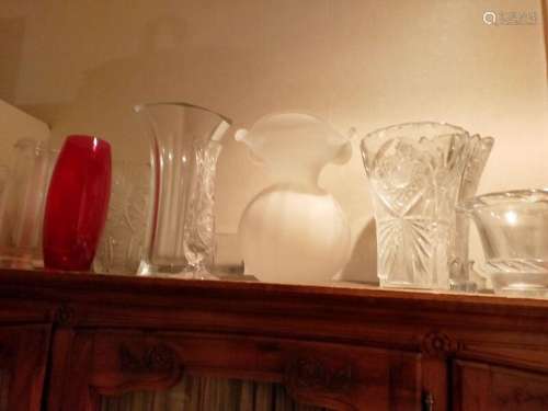 Lot de vases en cristal et verre