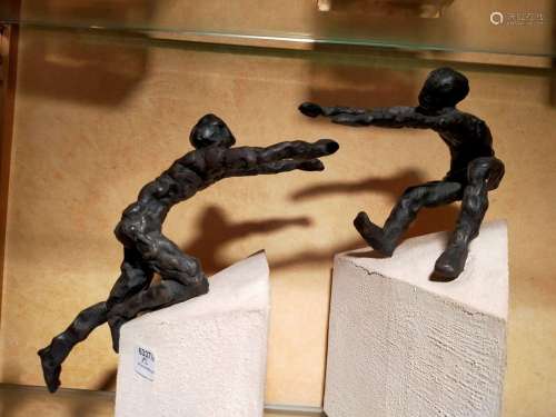 Ecole Moderne, Deux sujets en bronze : "les acrobates&q...