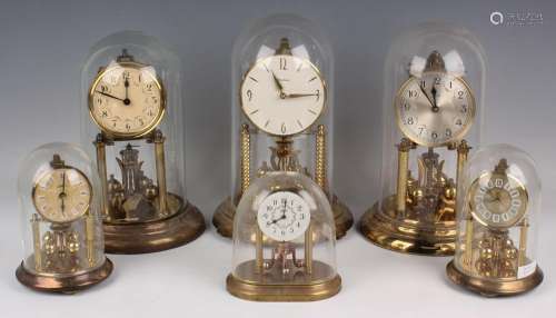 A collection of fifteen 20th century anniversary mantel time...