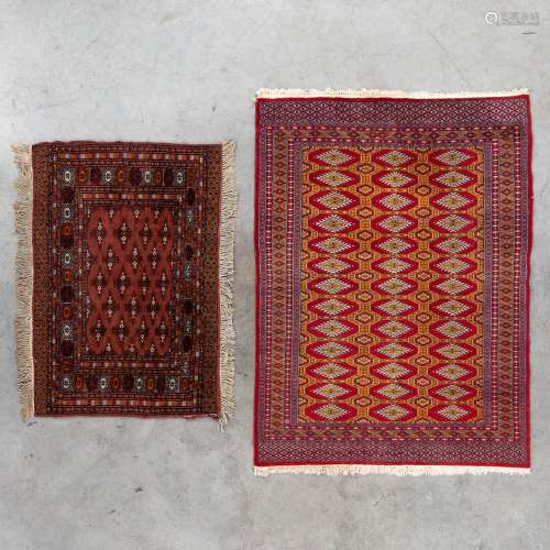 A set of 2 Oriental hand-made carpets, Bokhara/Buchara. (125...