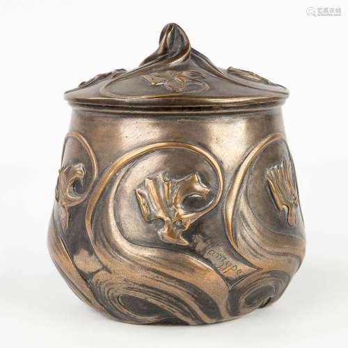 Julia VANZYPE (1870-1950) a tobacco jar, patinated bronze in...