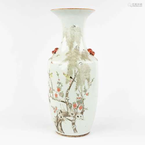 A Chinese vase decorated with Fauna and Flora. 19th/20th cen...