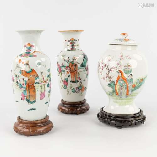 A collection of 3 Chinese vases, decorated with hand-painted...