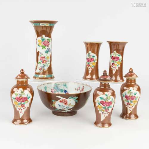 A collection of 7 pieces of Chinese Capucine porcelain, 19th...