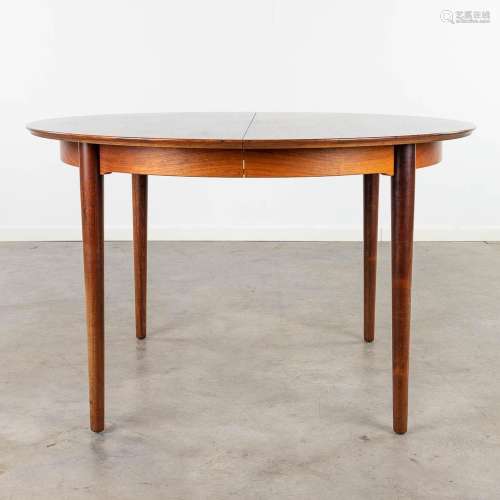 Arne VODDER (1926-2009) 'Round table' for Sibast, Denmark. (...