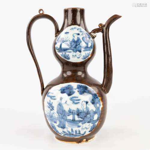 A gourd-shaped pitcher, Chinese Capucine porcelain. 19th/20t...