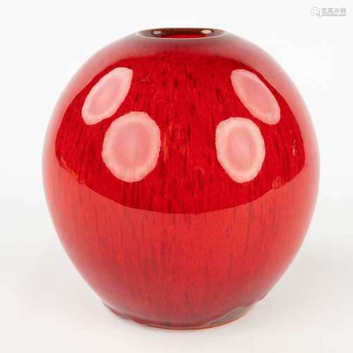 Rogier VANDEWEGHE (1923-2020) 'Red Vase' for Amphora. (H: 17...