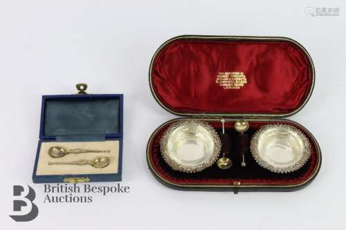 Boxed set of silver salts with glass liners