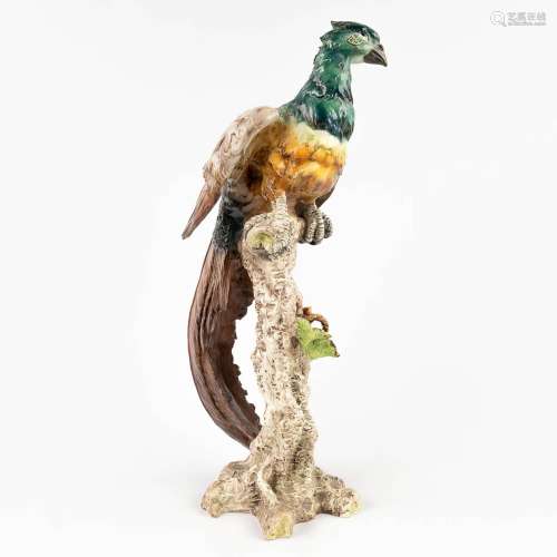 A paradise bird, glazed ceramics, probably Capodimonte. (L: ...
