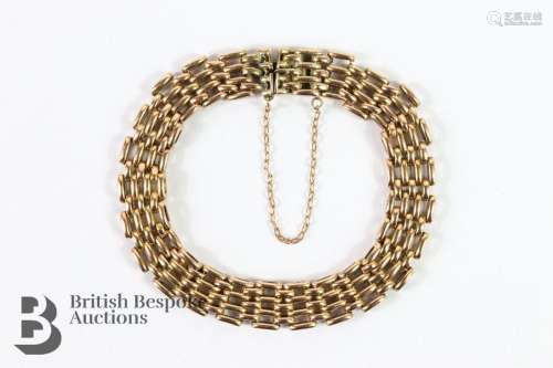 9ct gold gate-link bracelet