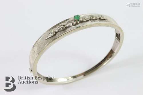 18ct white gold emerald and diamond bangle