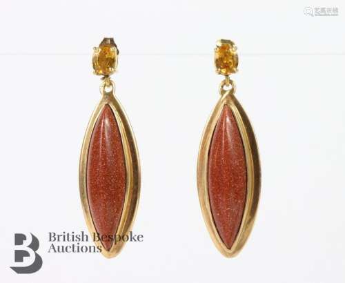 18ct antique 9ct lozenge sun stone earrings set with two 6 x...