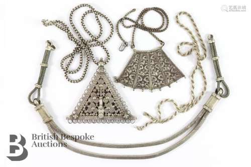 South American triangular silver floral pendant approx 8 x 7...
