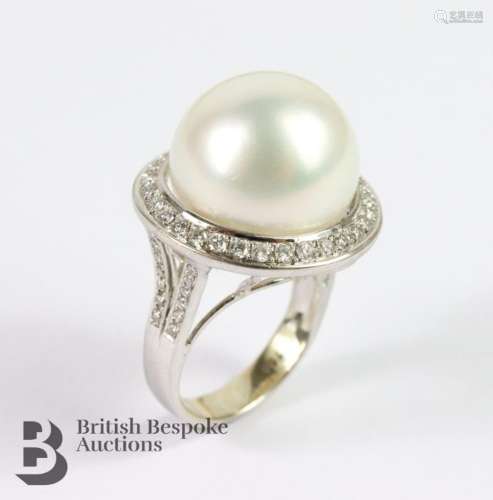 Large 18ct hallmarked white gold and diamond Mikimoto pearl ...