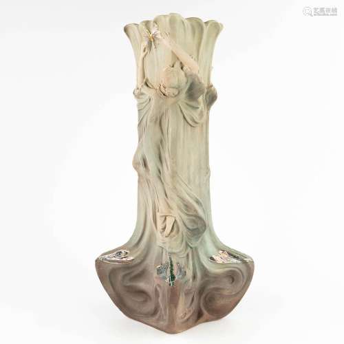 F. Florain voor Ceramique Chareton, a large vase made in Art...