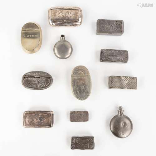 A collection of 12 snuff boxes, silver-plated metal. 19th/20...
