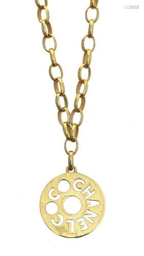 Chanel, ceinture en chaîne avec pendentif Coco Chanel en mét...