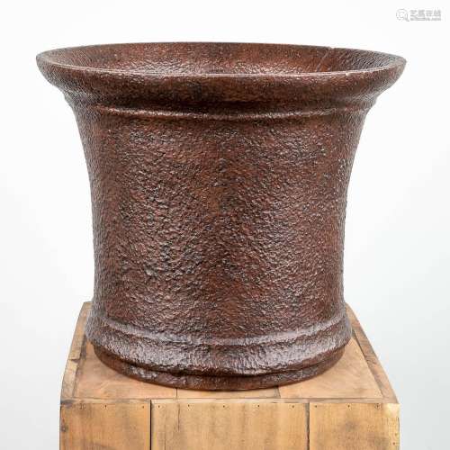 A large pharmacy mortar, made of cast iron. 17th/18th C. (H:...