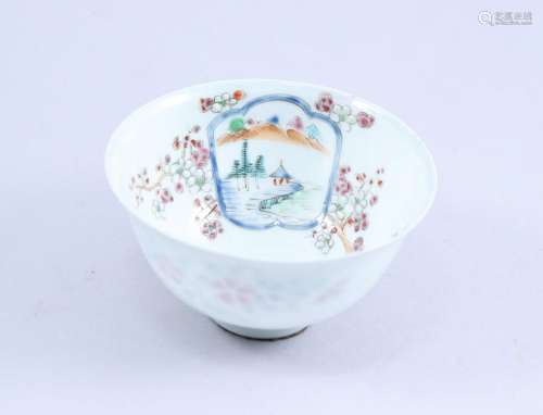 Chine Tasse à thé   en porcelaine dite coquille œuf à décors...