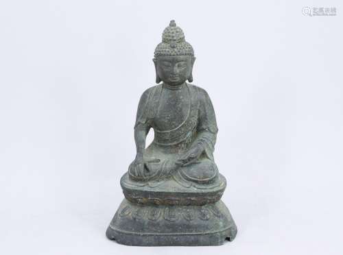 Chine, époque Ming (1368-1644). Statuette de Bouddha   en br...